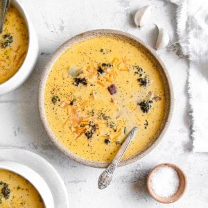 A bowl of broccoli cheddar soup