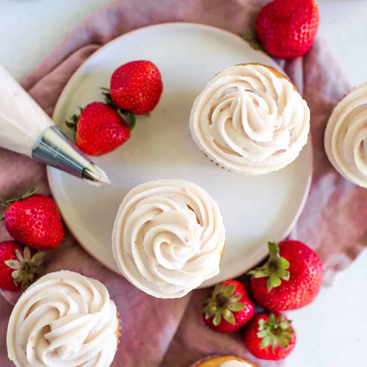 Strawberry Cream Cheese Frosting The Cheese Knees