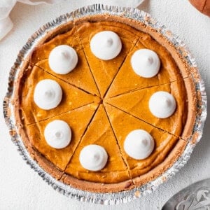 pumpkin cheesecake in a pie tin
