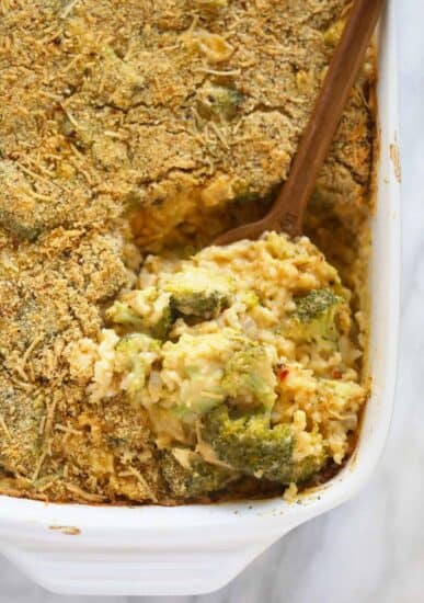 broccoli rice and cheese casserole recipe topped with breadcrumbs