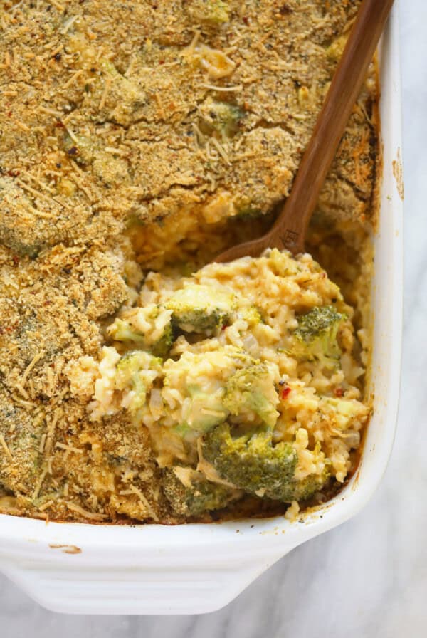 broccoli rice and cheese casserole recipe topped with breadcrumbs