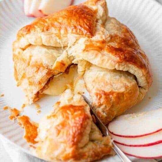 cropped-baked-brie-in-puff-pastry-6-1-scaled-1.jpg