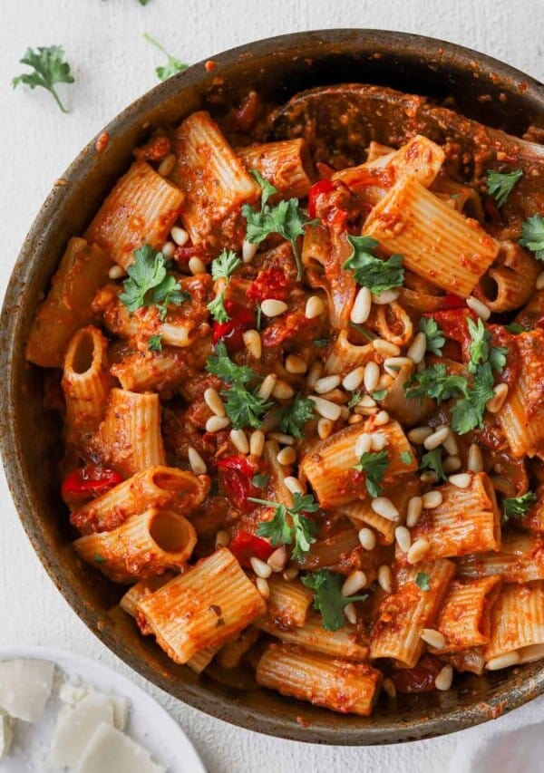 a skillet of sun dried tomato pasta