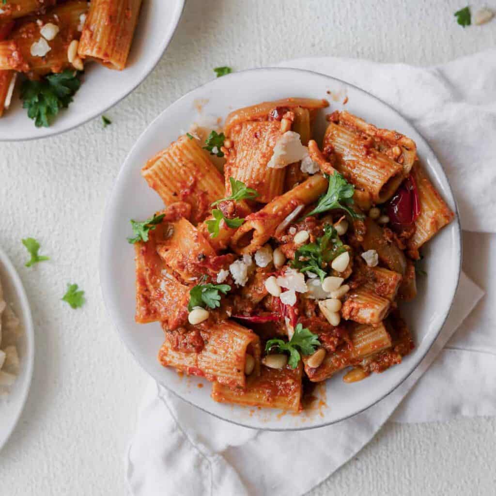 sun-dried-tomato-pasta-with-parmesan-cheese-the-cheese-knees