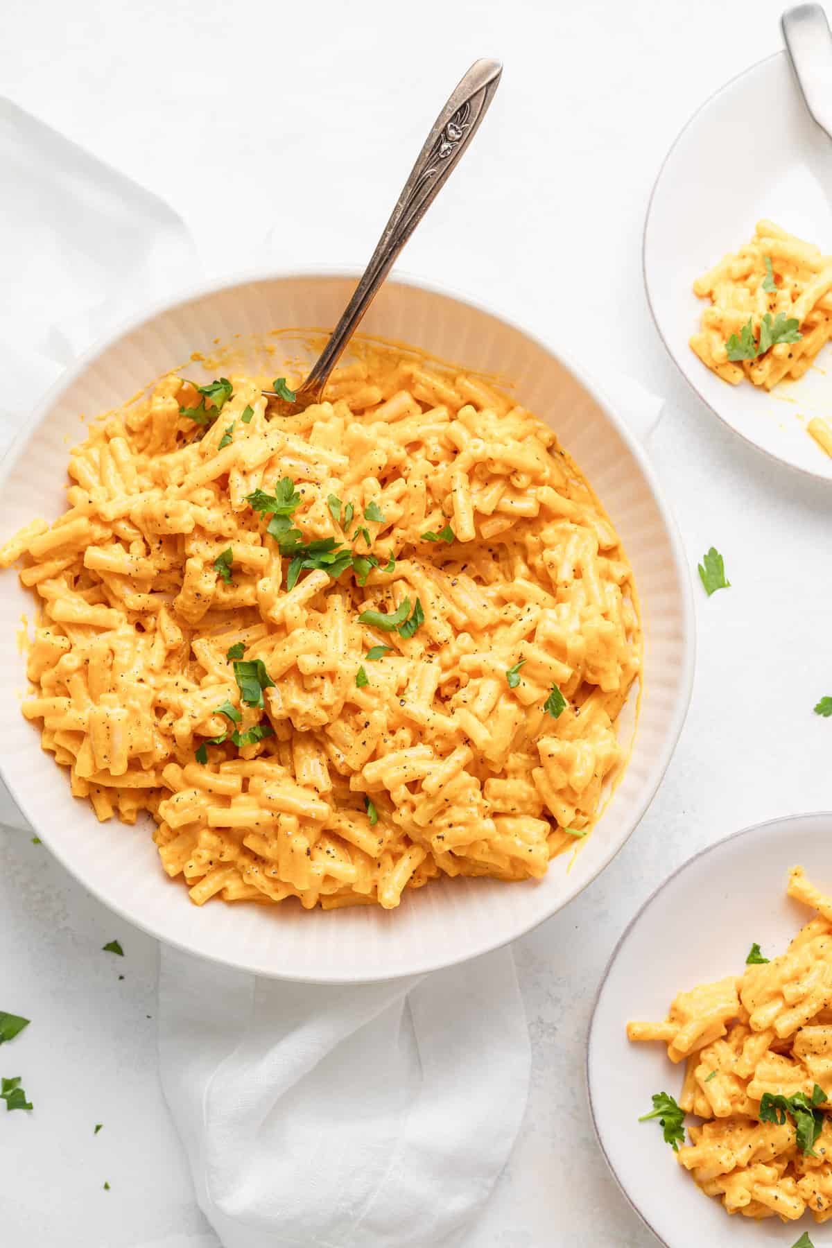 Box mac and cheese in a bowl.