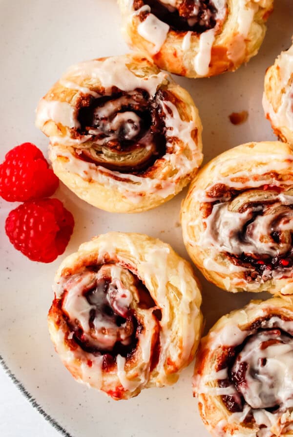 chocolate raspberry cinnamon rolls