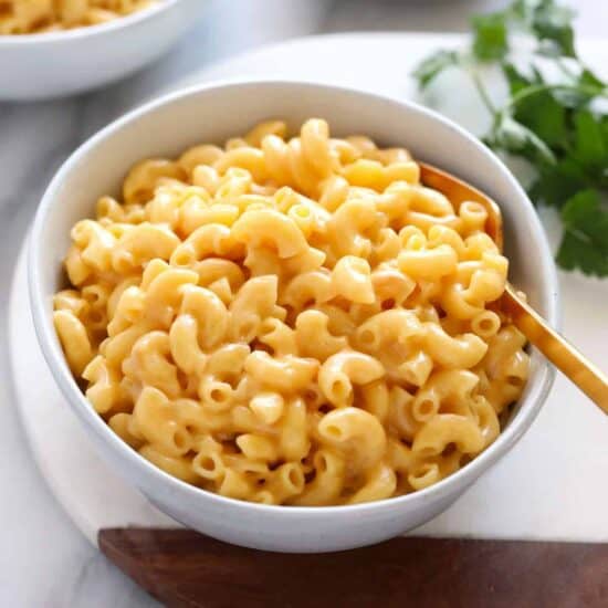mac and cheese in bowl