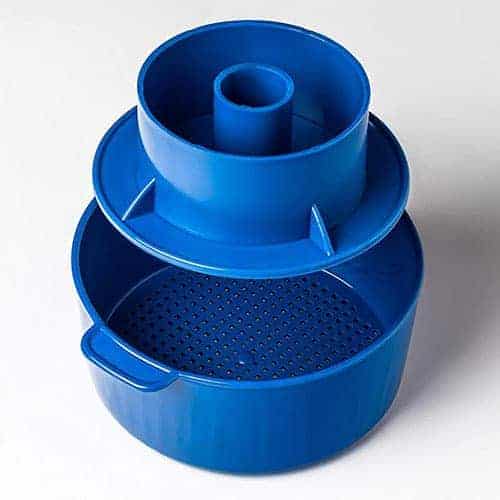 a blue plastic container with a lid on top.