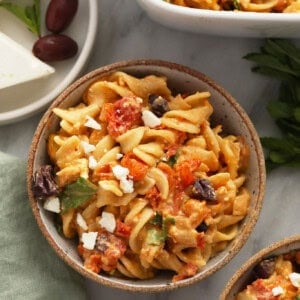 feta pasta in bowl