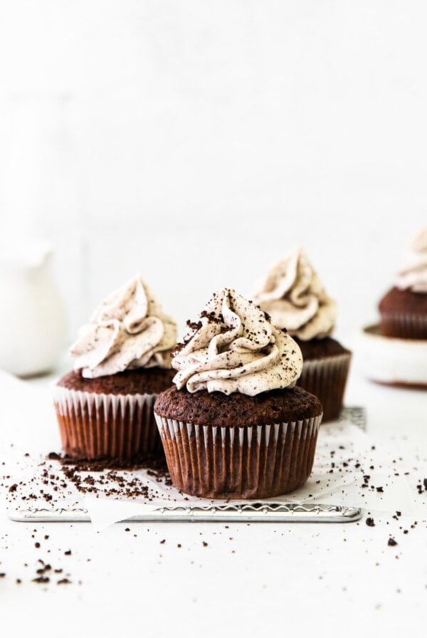 cupcakes on wire rack