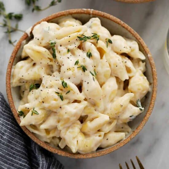Brie mac and cheese in a bowl