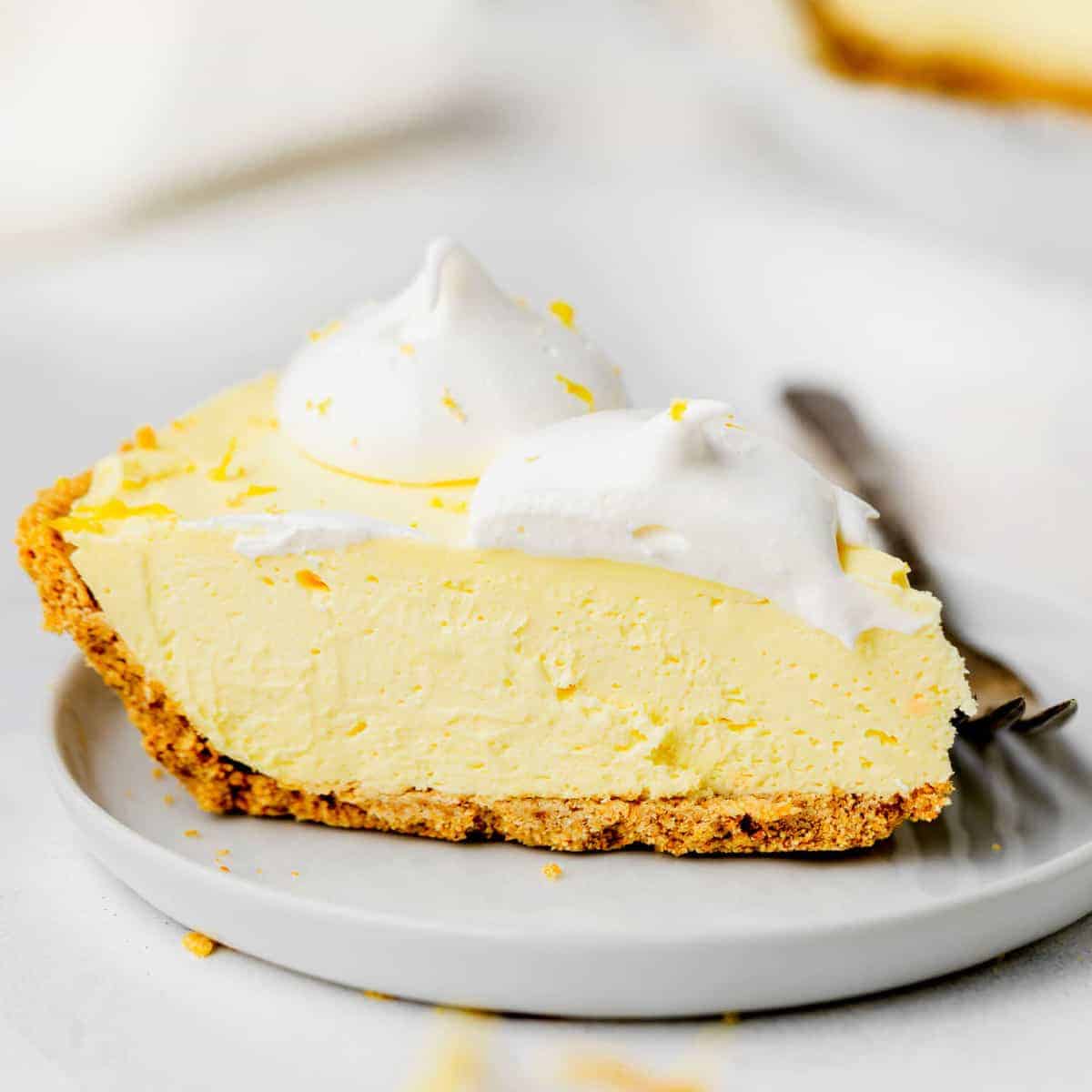 Cream Cheese Lemonade Pie (No Bake!) - The Cheese Knees