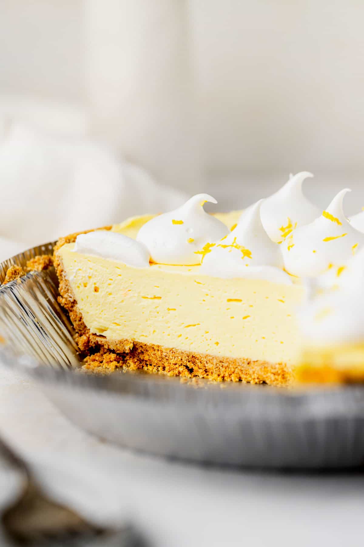 Cream Cheese Lemonade Pie (No Bake!) - The Cheese Knees