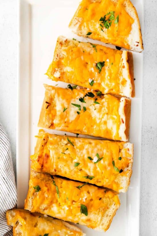 The BEST Cheesy Garlic Bread The Cheese Knees   Cheesy Garlic Bread 17 550x825 