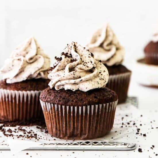 cupcakes on wire rack