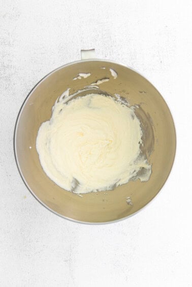 Filling for the cannolis in a bowl.