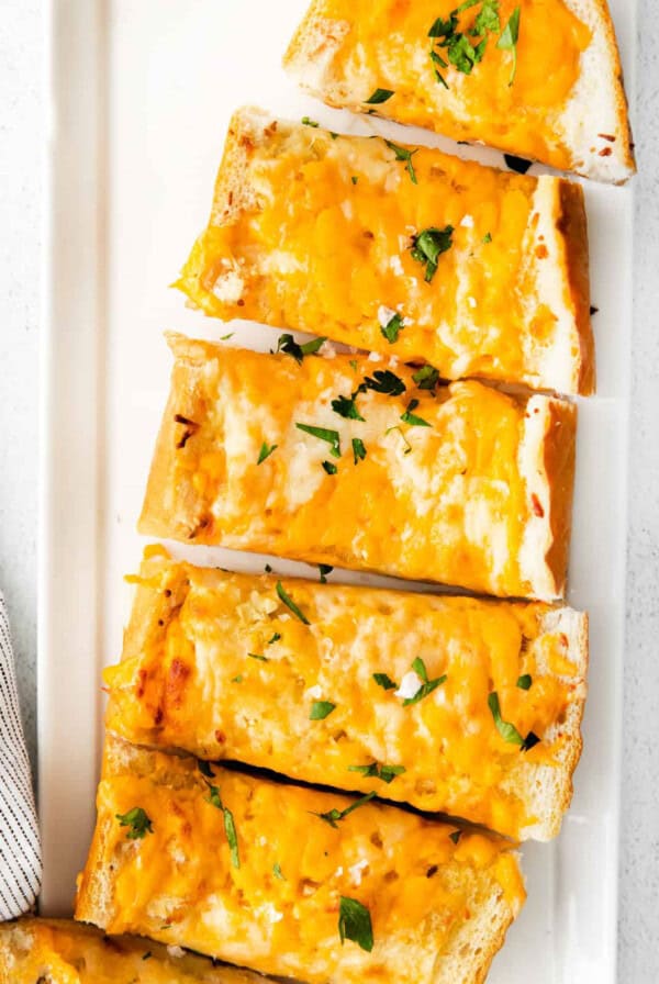 garlic bread on plate