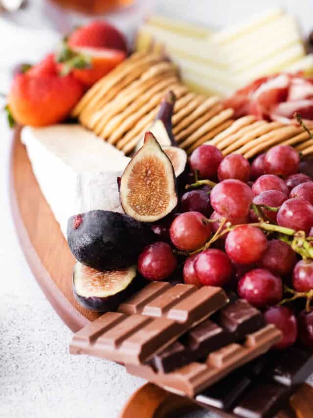 Chocolate and Cheese Board Cheese Knees 🧀