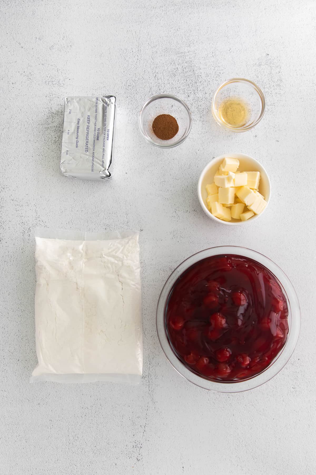 cherry dump cake ingredients.