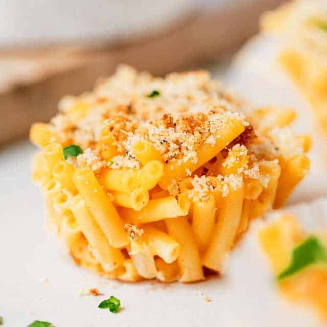 Super Cheesy Velveeta Mac and Cheese - The Cheese Knees