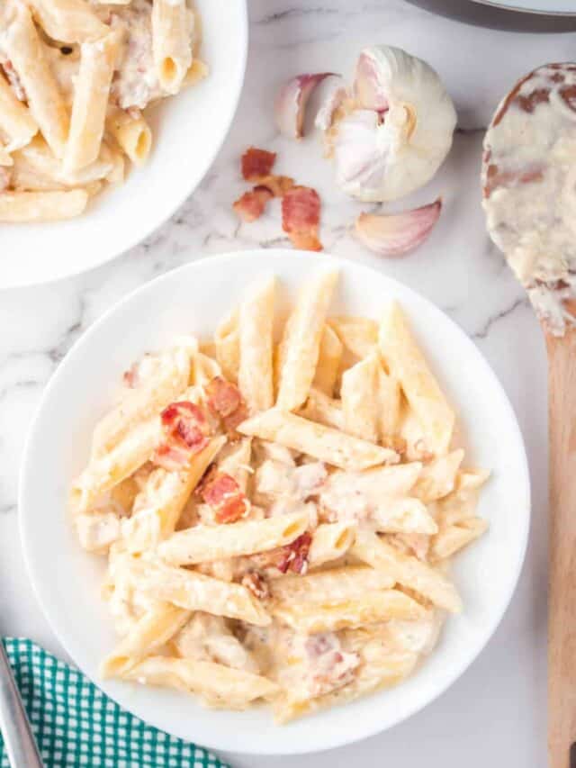 Instant Pot Chicken Bacon Ranch Pasta - Cheese Knees