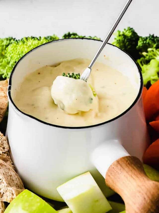 Easy Cheese Fondue Cheese Knees 🧀