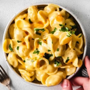 Mac and cheese in bowl