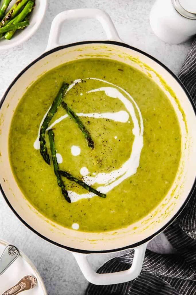 Asparagus soup in pot.