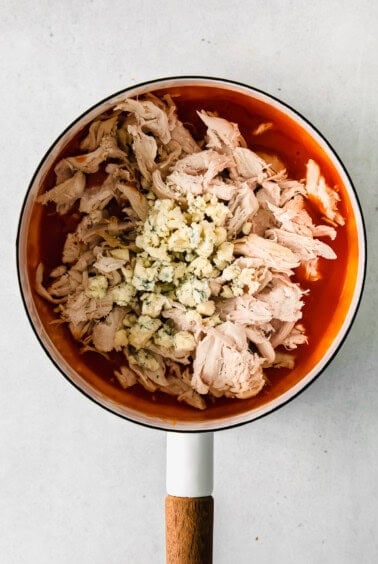 buffalo chicken in pot