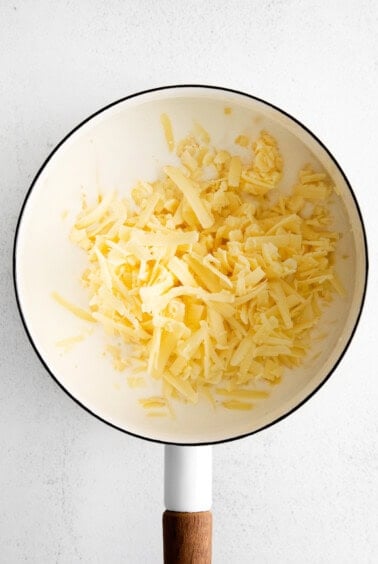 cheese and roux in pot.
