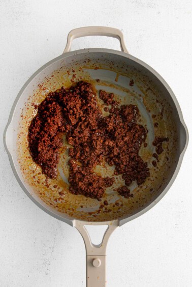 chorizo in pan.