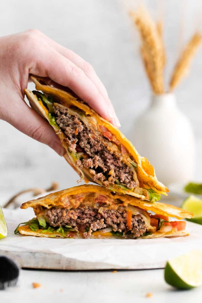 Copycat Applebees Quesadilla Burger The Cheese Knees