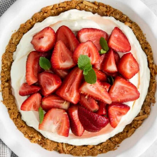 Cream Cheese Pie with Strawberries