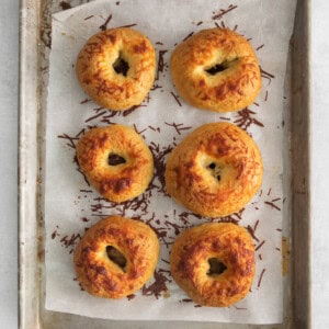 bagels on baking sheet.