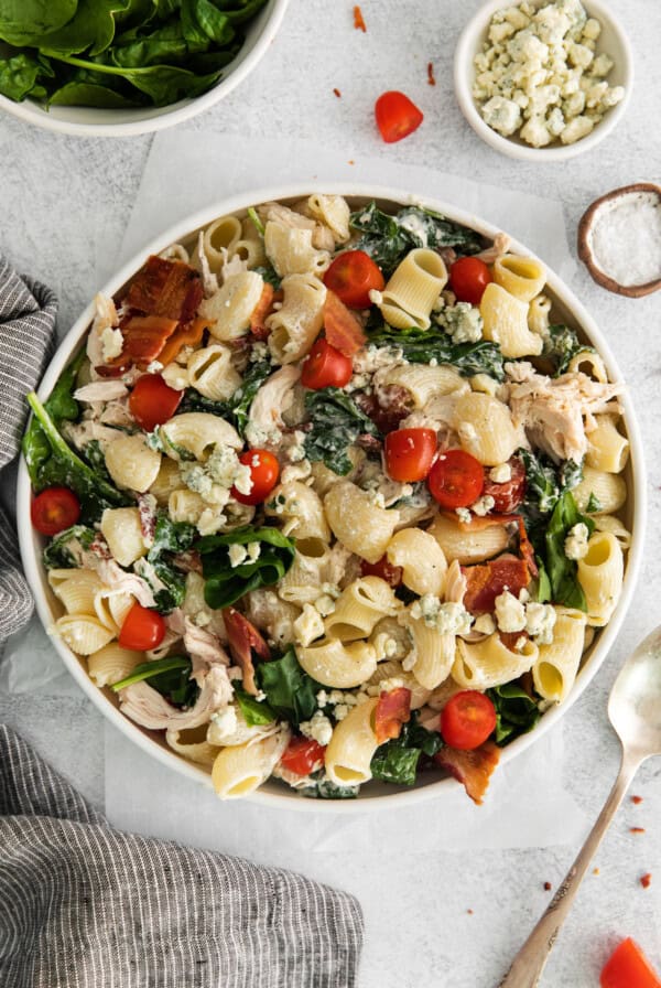 Gorgonzola chicken pasta salad in a bowl.