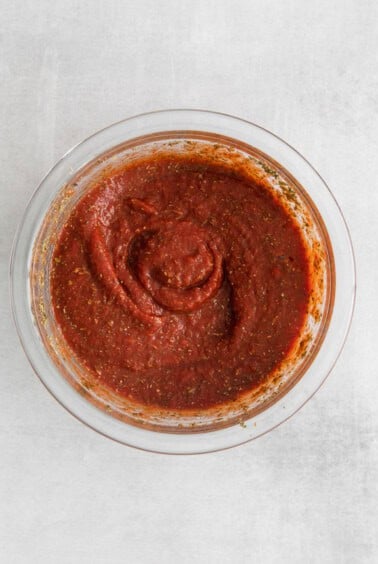 pizza sauce in bowl.