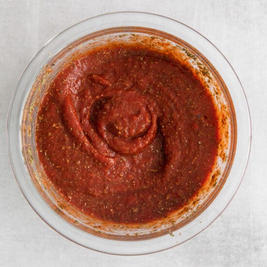pizza sauce in bowl.