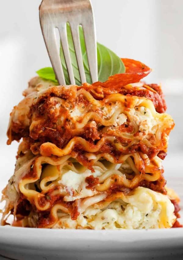 Pizza lasagna roll ups.