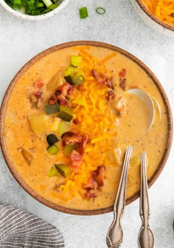 cropped-Cheeseburbger-Soup-01.jpg