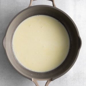 cream sauce in pan.