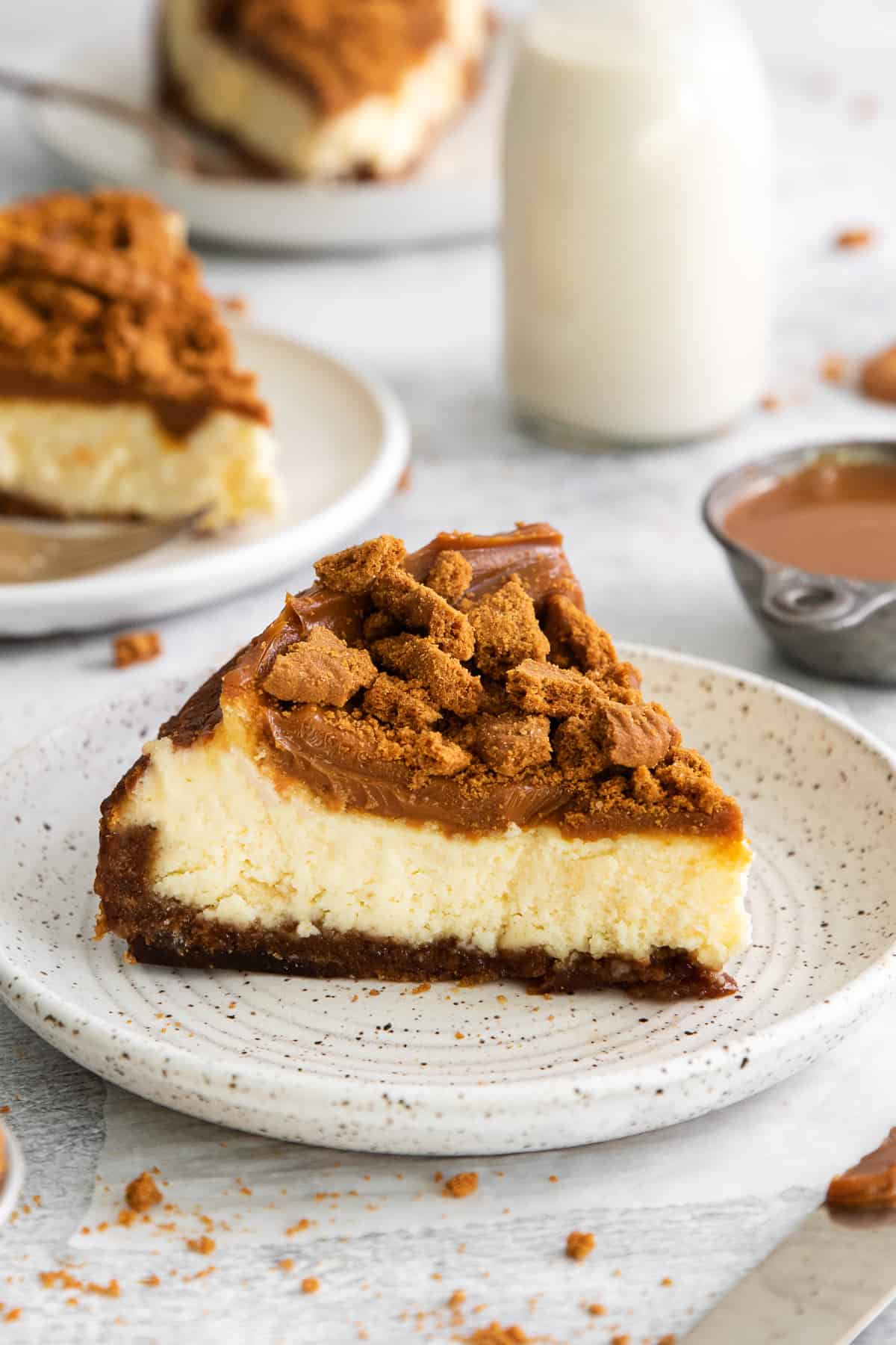 Slice of mascarpone cheesecake on a plate.