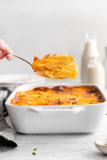 Cheesy Scalloped Potatoes - The Cheese Knees