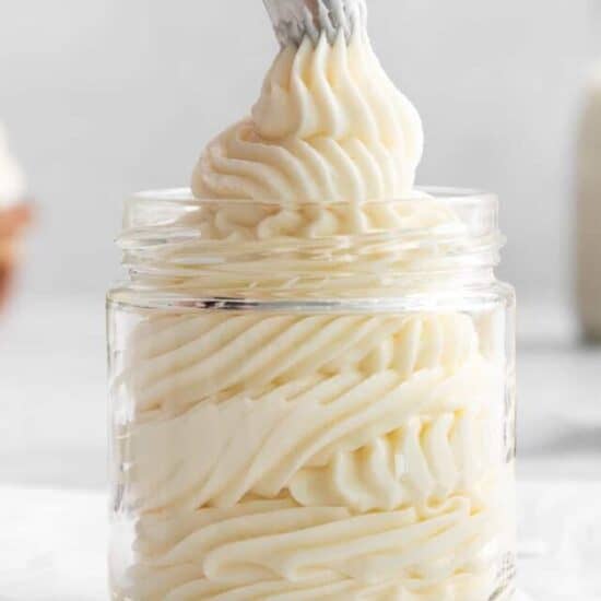 Cream cheese buttercream frosting.