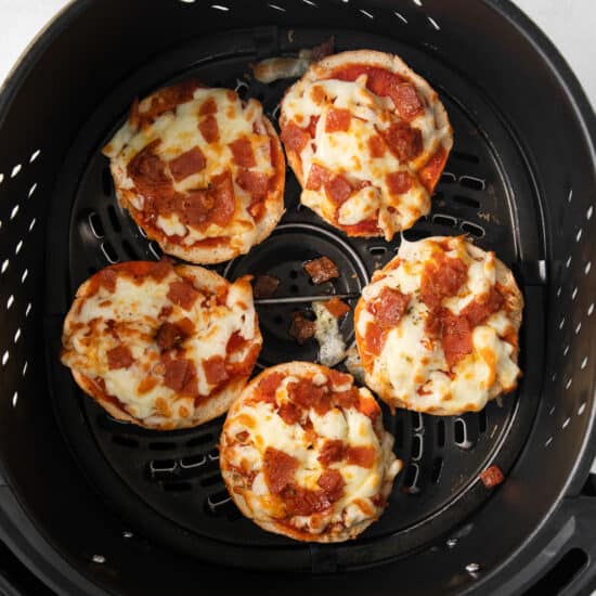 Cooked pizza bites in the air fryer.