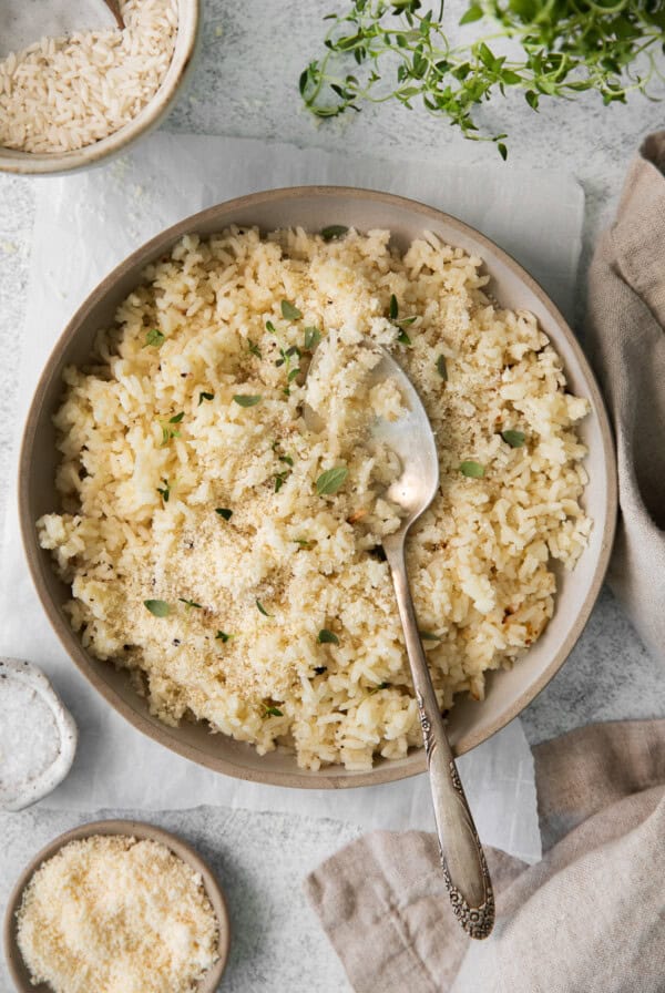 Cheesy rice in a bowl.