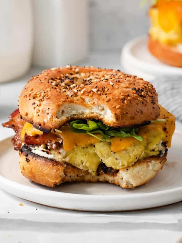 Bagel Breakfast Sandwiches Cheese Knees