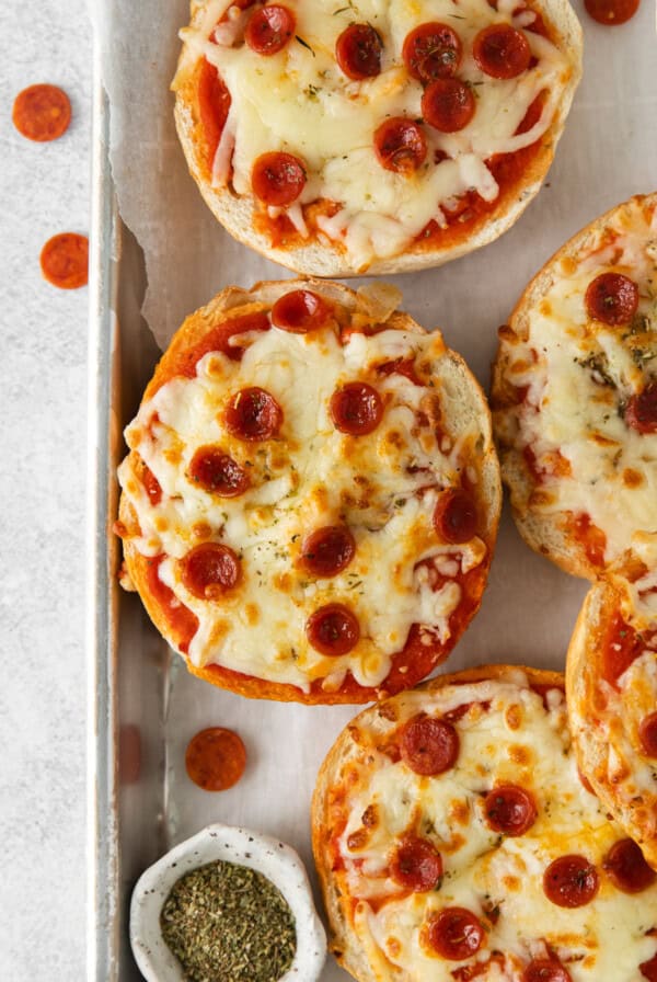 air fryer pizza bagels