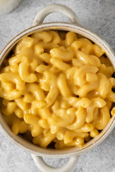 KFC mac and cheese in a bowl.
