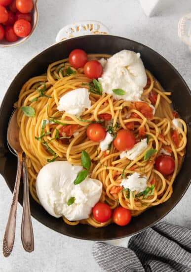 Burrata pasta in a cast iron skillet.