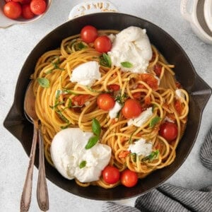 Burrata pasta in a cast iron skillet.